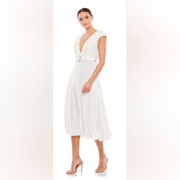 Mac Duggal 26483 Pleated Cap Sleeve Belted A Line Midi Dress NWT size 6 White - Picture 1 of 6